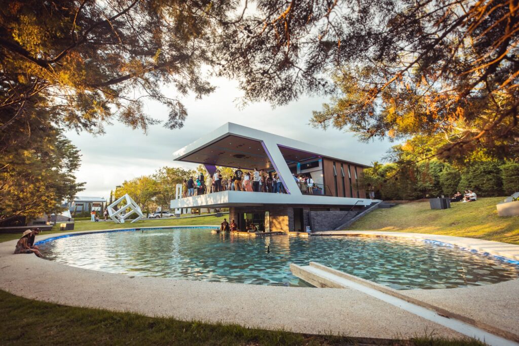 Nebulae Yogadeck pavilion open to the mountains of Heredia, Costa Rica